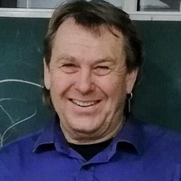 Dr. Jacques G. Fuchs